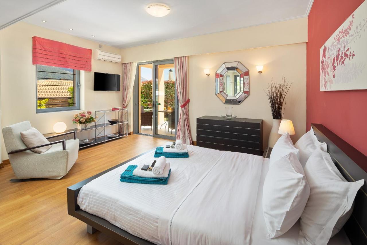 Serena, Eastern Corfu Villa